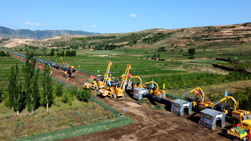 近日拍摄的西气东输三线中卫至枣阳段工程建设现场。