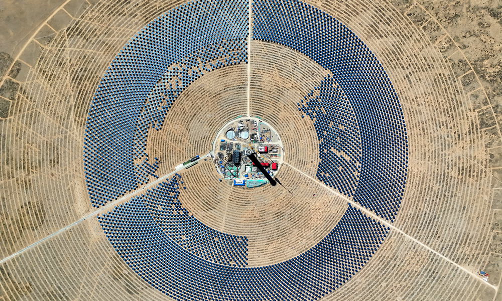 安多光热项目建成后，预计年均发电量可达2.6亿千瓦时，可节约标煤约6万吨，减排二氧化碳约16.5万吨，将助力西藏电网供电能力提升。