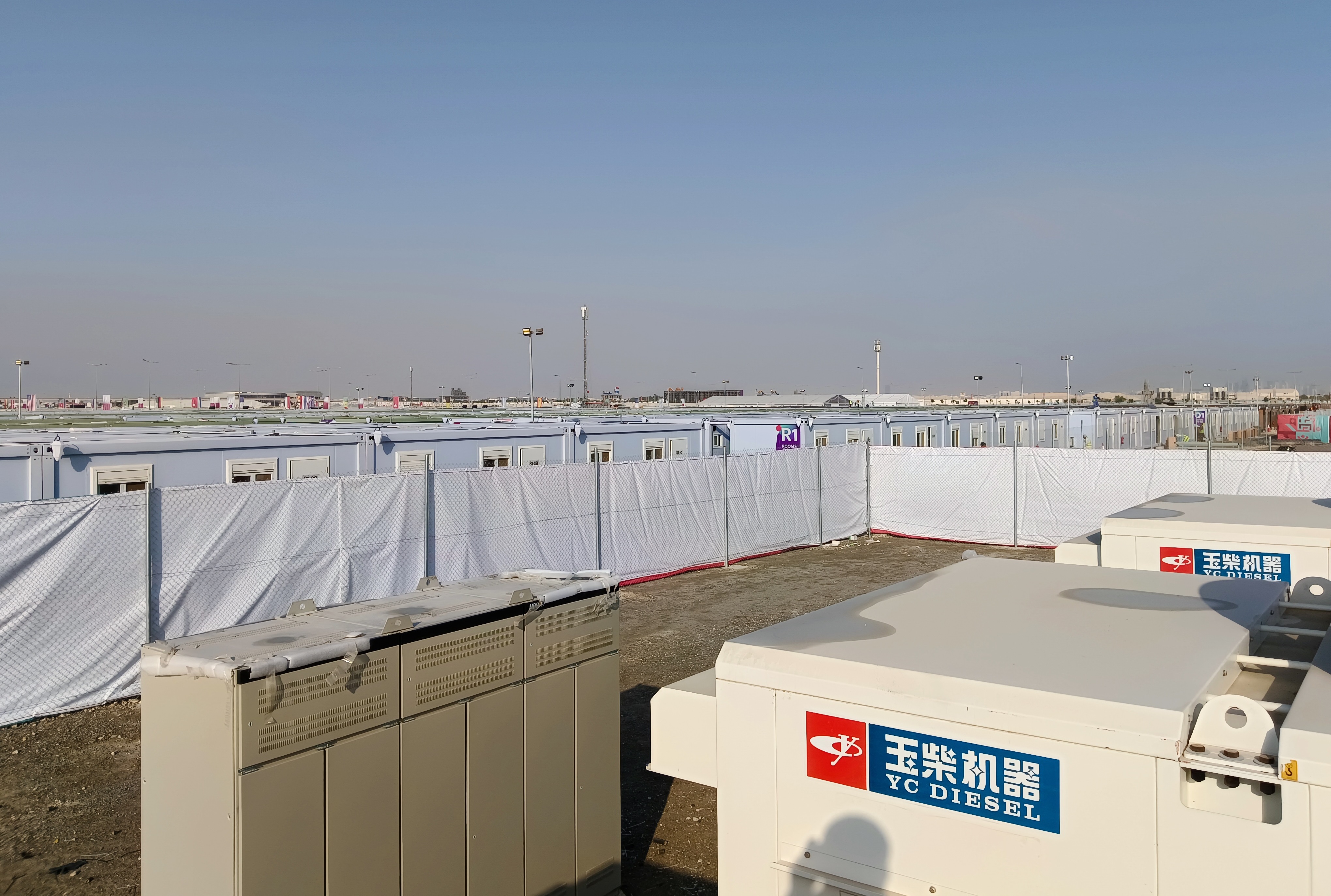 玉柴发电动力为球迷营地提供电力保障.jpg